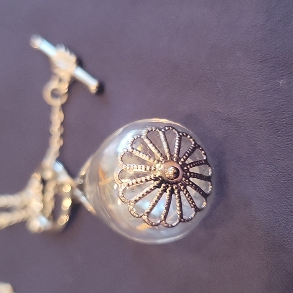 Make a Wish dandelion in blown glass necklace! 28" T- chain - Picture 6 of 13